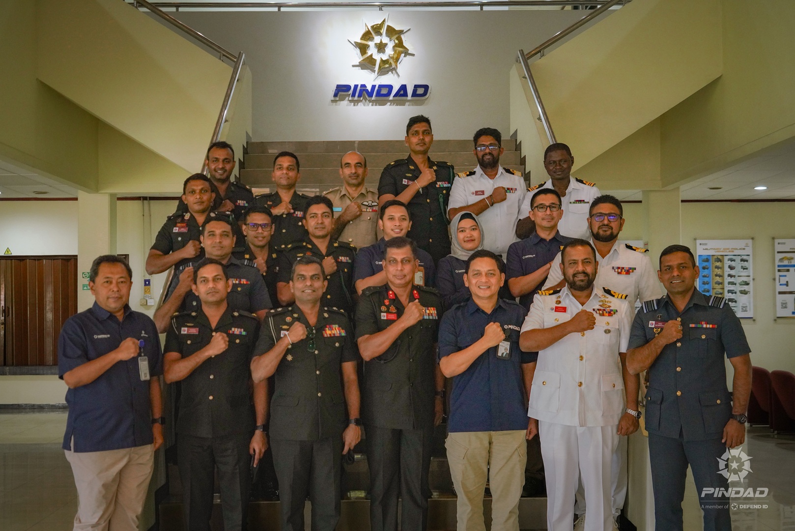 Pindad Sambut Delegasi DSCSC Sri Lanka, Tinjau Produk Pertahanan Nasional