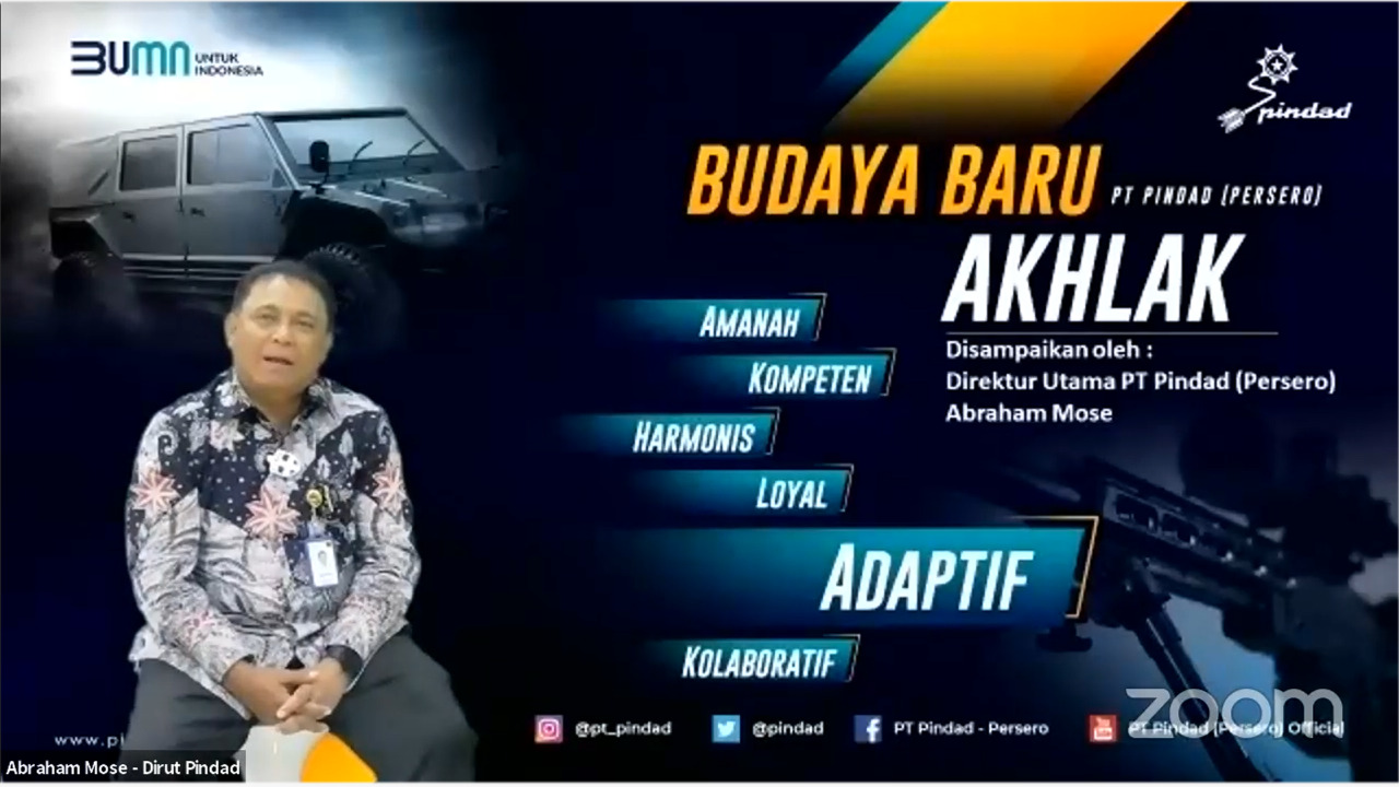 Dirut Pindad Paparkan Nilai Adaptif pada Leaders Talk Akhlak