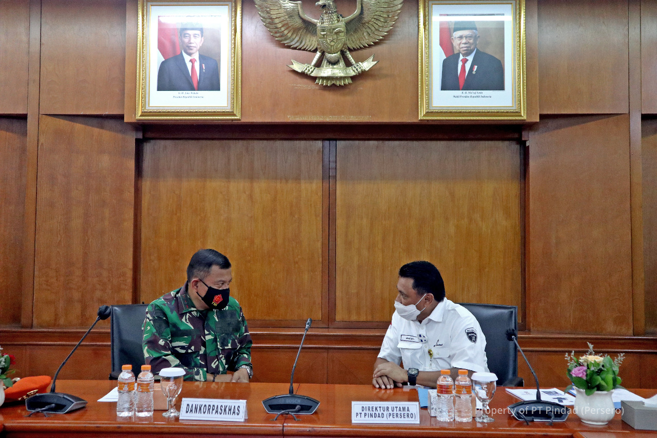 Dankorpaskhas Tinjau Fasilitas Produksi Kendaraan Khusus Pindad