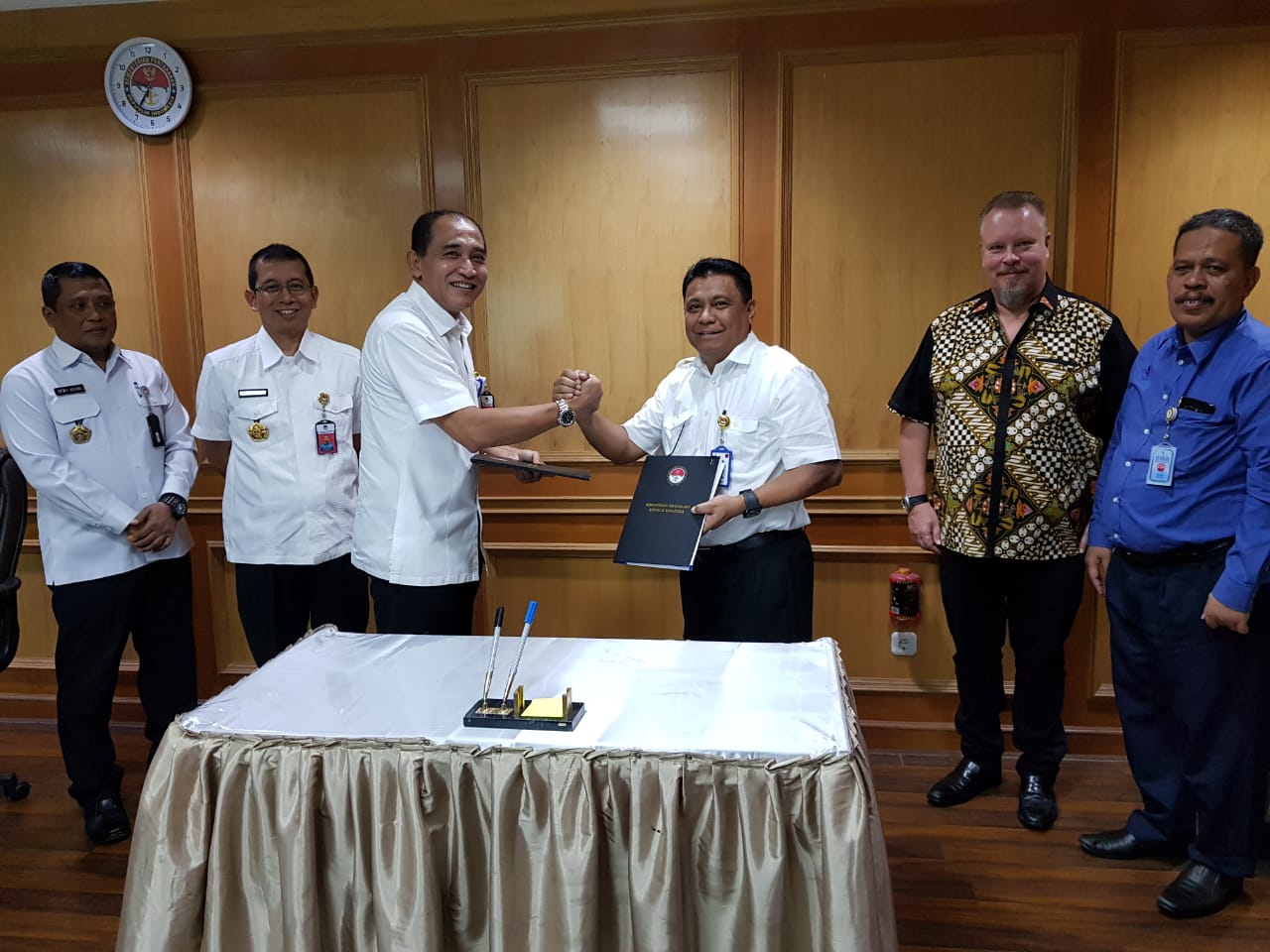 Pindad Tandatangani Kontrak Pengembangan Tank Boat