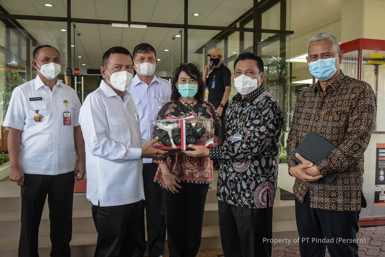 Wamenhan Kunjungi Pindad, Tinjau Fasilitas Produksi