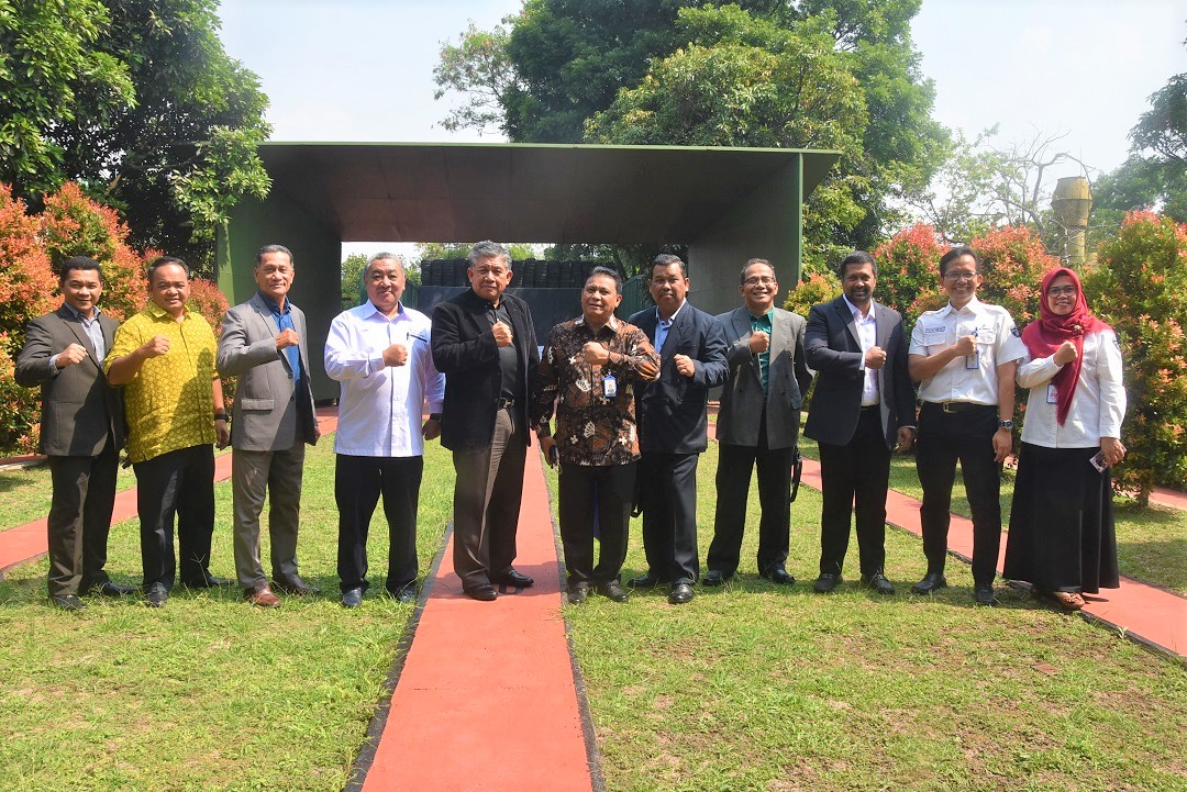 Panglima Tentera Darat Malaysia Kunjungi Pindad