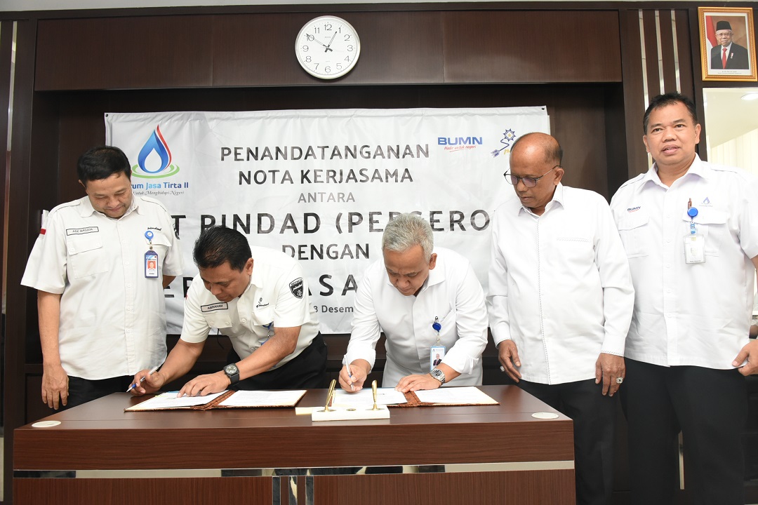 Pindad Tandatangani Nota Kesepahaman dengan Perum Jasa Tirta II