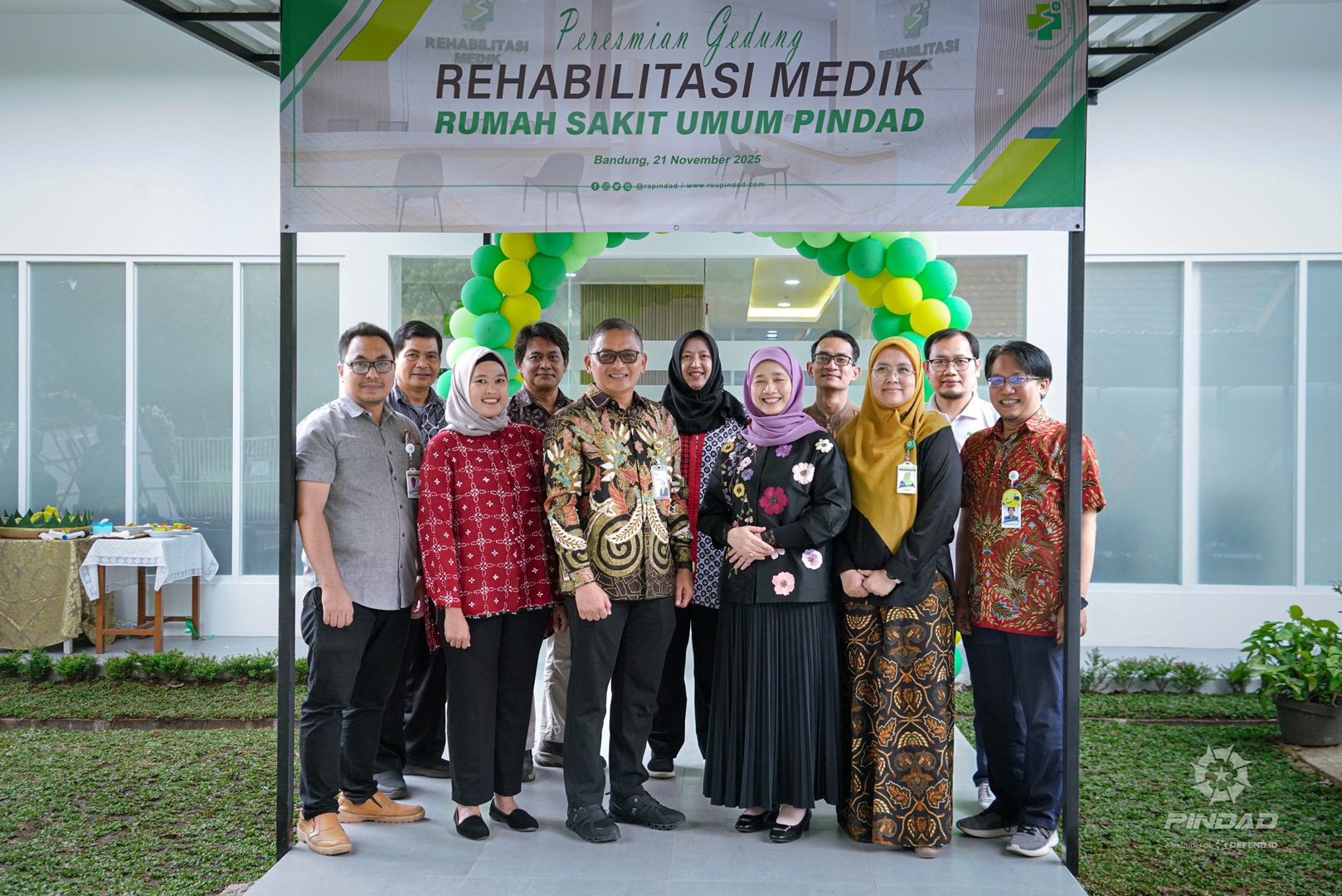 Direktur Komersial PT Pindad Meresmikan Gedung Rehabilitasi Medik RSU Pindad