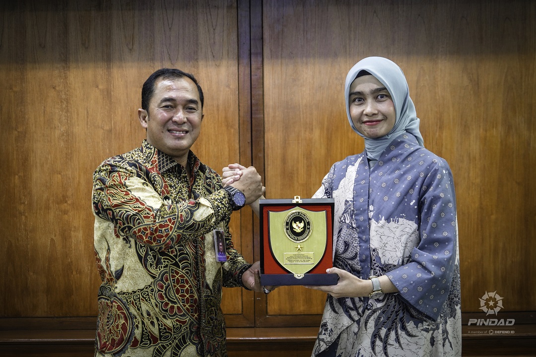 KEMENKO POLKAM KUNJUNGI PT PINDAD, DUKUNG PERCEPATAN KEMANDIRIAN INDUSTRI PERTAHANAN NASIONAL