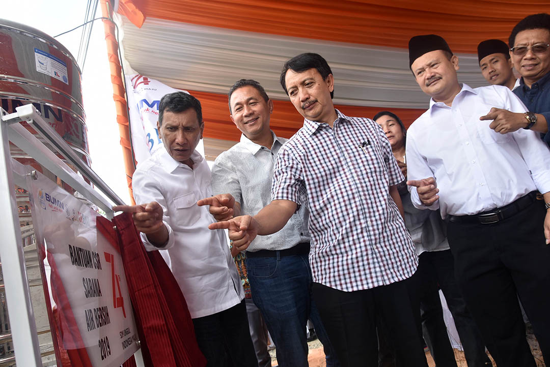 Rayakan HUT RI ke 74, Pindad Salurkan CSR BUMN Hadir Untuk Negeri