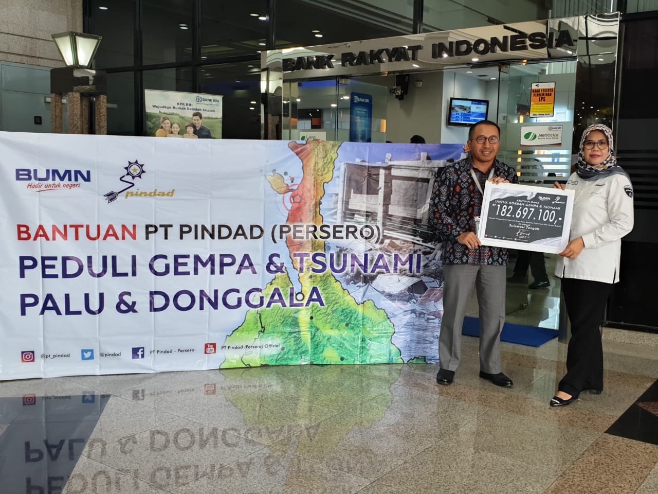 Pindad Serahkan Bantuan Peduli Gempa Dan Tsunami Palu