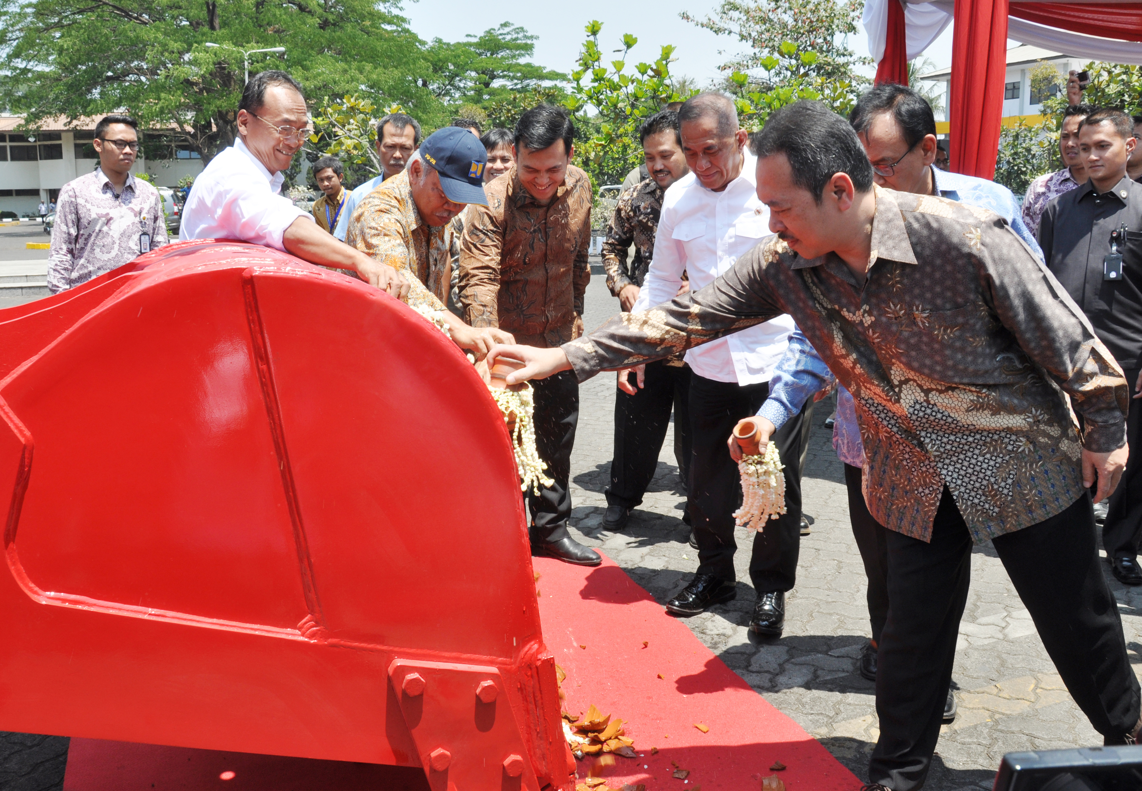 PT Pindad Gelar Peluncuran Resmi Terobosan Baru Pindad Excava 200