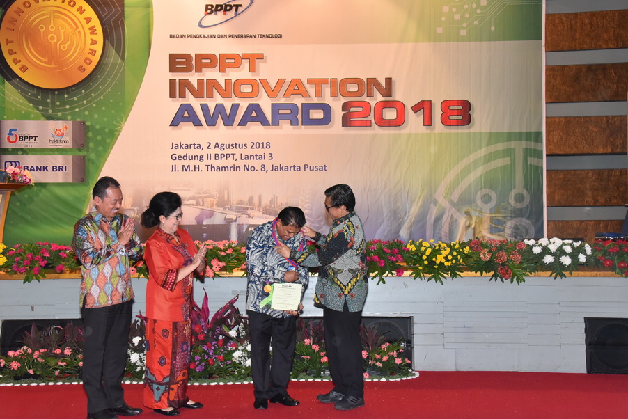 Pindad Berhasil Raih BPPT Innovation Award 2018