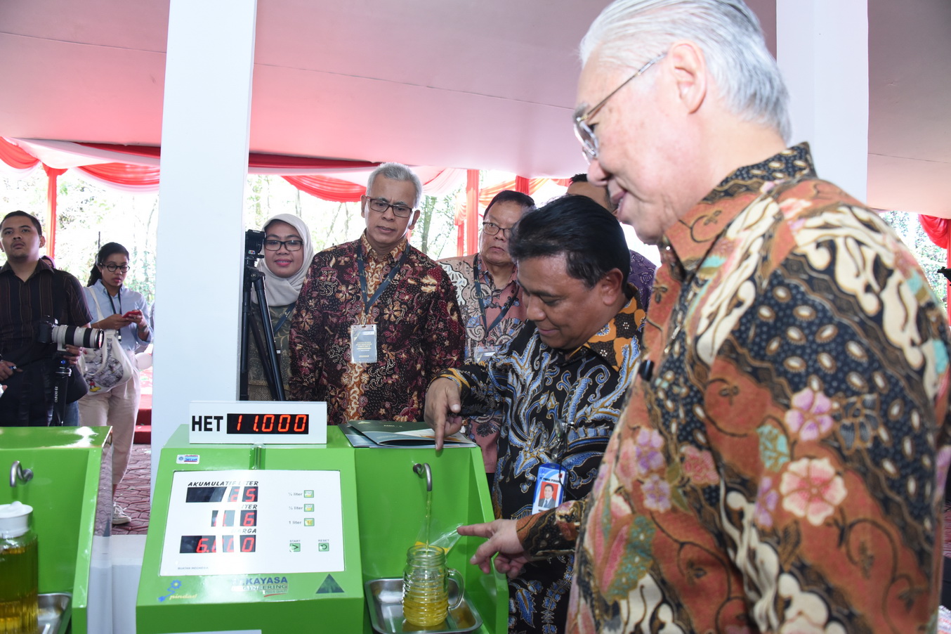 Menteri Perdagangan Hadiri Launching Anjungan Minyak Goreng Hygienist Otomatis