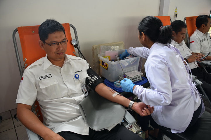 HUT ke 35 Pindad Gelar Aksi Donor Darah