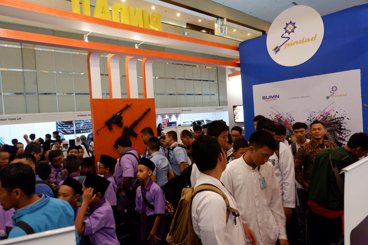 Pindad Tampilkan Produk Inovasi di Bekraf Habibie Festival