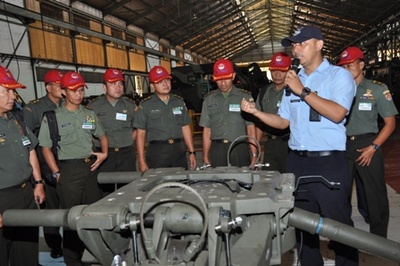 Kunjungan Peserta Workshop Kelaikan Darat Militer Baranahan Kemhan ke PT Pindad (Persero)
&nbsp;
&nbsp;