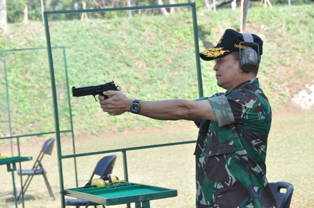 Arena Para Bintang Beradu Kemampuan Menembak