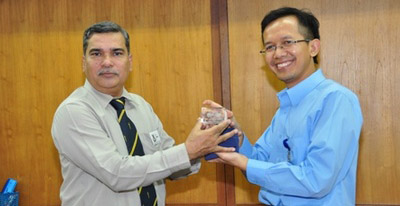 Kunjungan HDMC India ke PT Pindad (Persero)
&nbsp;
&nbsp;