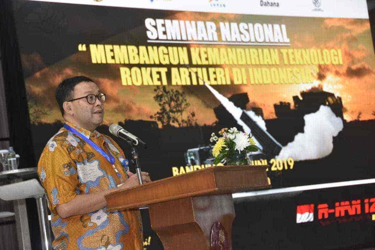 Pindad Gelar Seminar Nasional R-Han 122B 