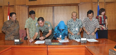 Penandatanganan Pakta Integritas Pejabat PT Pindad (Persero)
&nbsp;
&nbsp;
